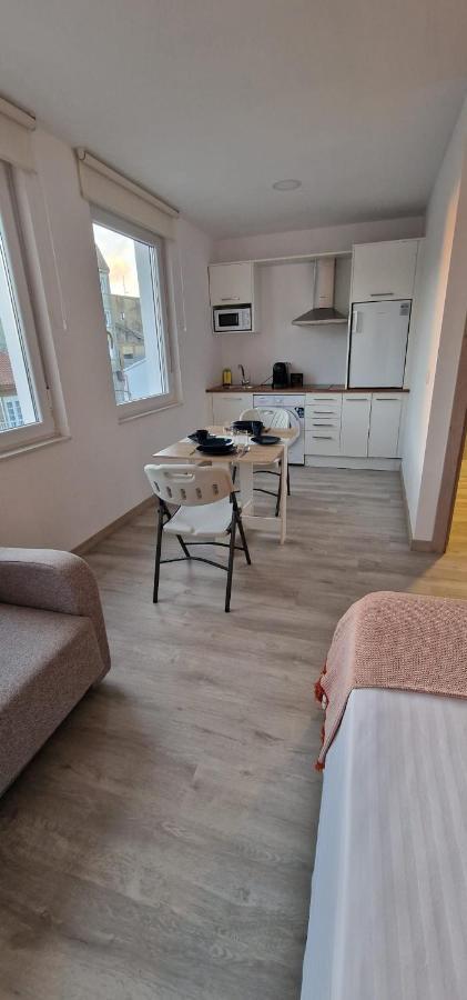 Estudios En Plaza Cabo Da Vila Centro Muxía Kültér fotó
