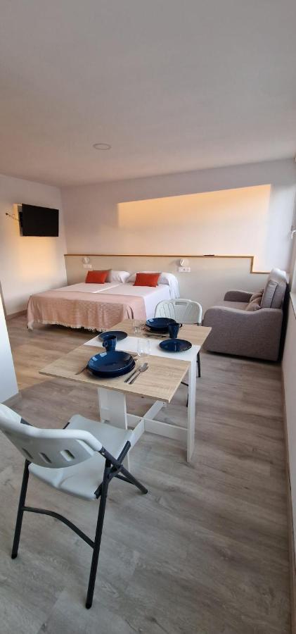 Estudios En Plaza Cabo Da Vila Centro Muxía Kültér fotó