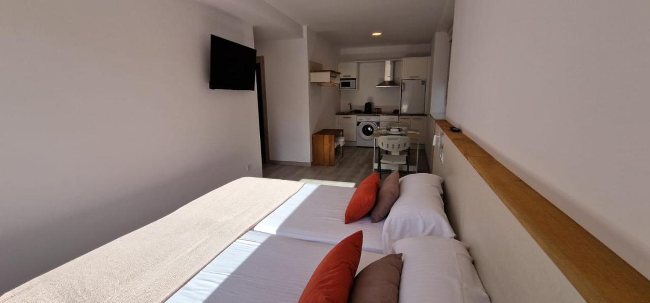 Estudios En Plaza Cabo Da Vila Centro Muxía Kültér fotó